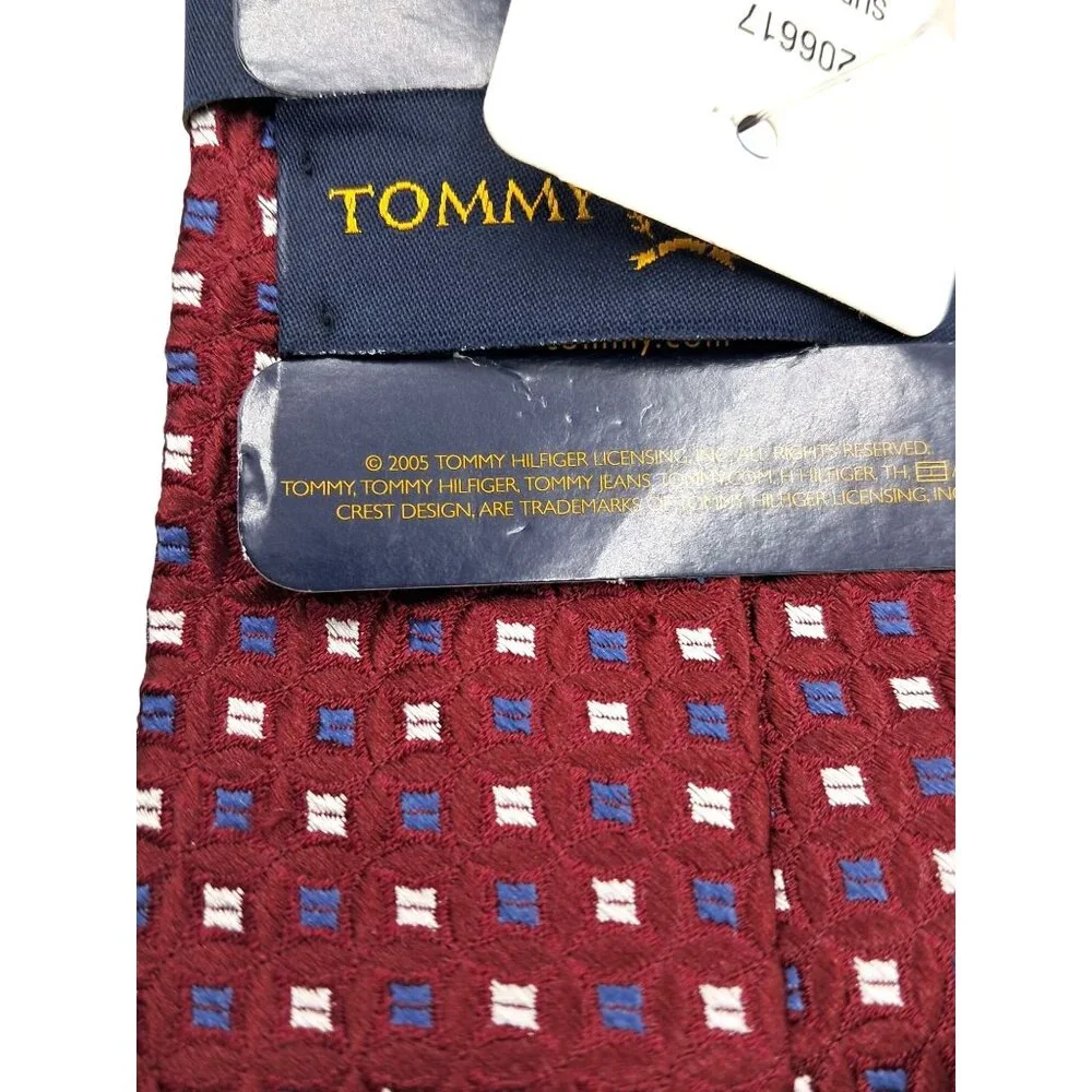 Vintage Tommy Hilfiger Mens Tie 100% Silk‎ Red Blue Geometric Pattern